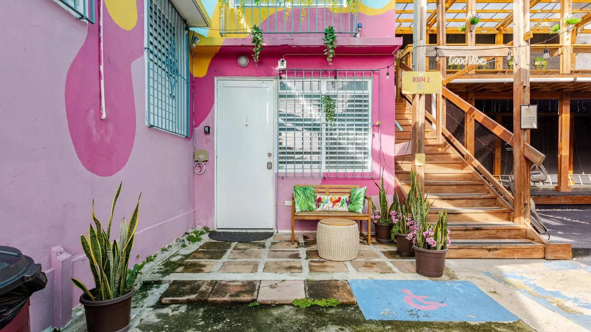 City Beach Apartments San Juan